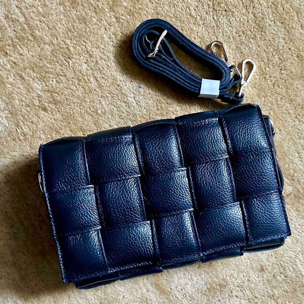 NWT Viola Castellani Black Woven Pebble Leather Cassette Crossbody Clutch Bag